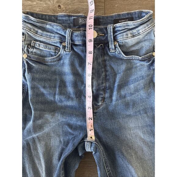 Judy Blue Jeans Size 3/26 Blue Skinny Mid Rise Whisker Stretch Normcore Denim - Picture 7 of 12
